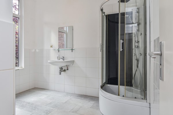 Medium property photo - Jan van Beersstraat 142, 2523 KA Den Haag